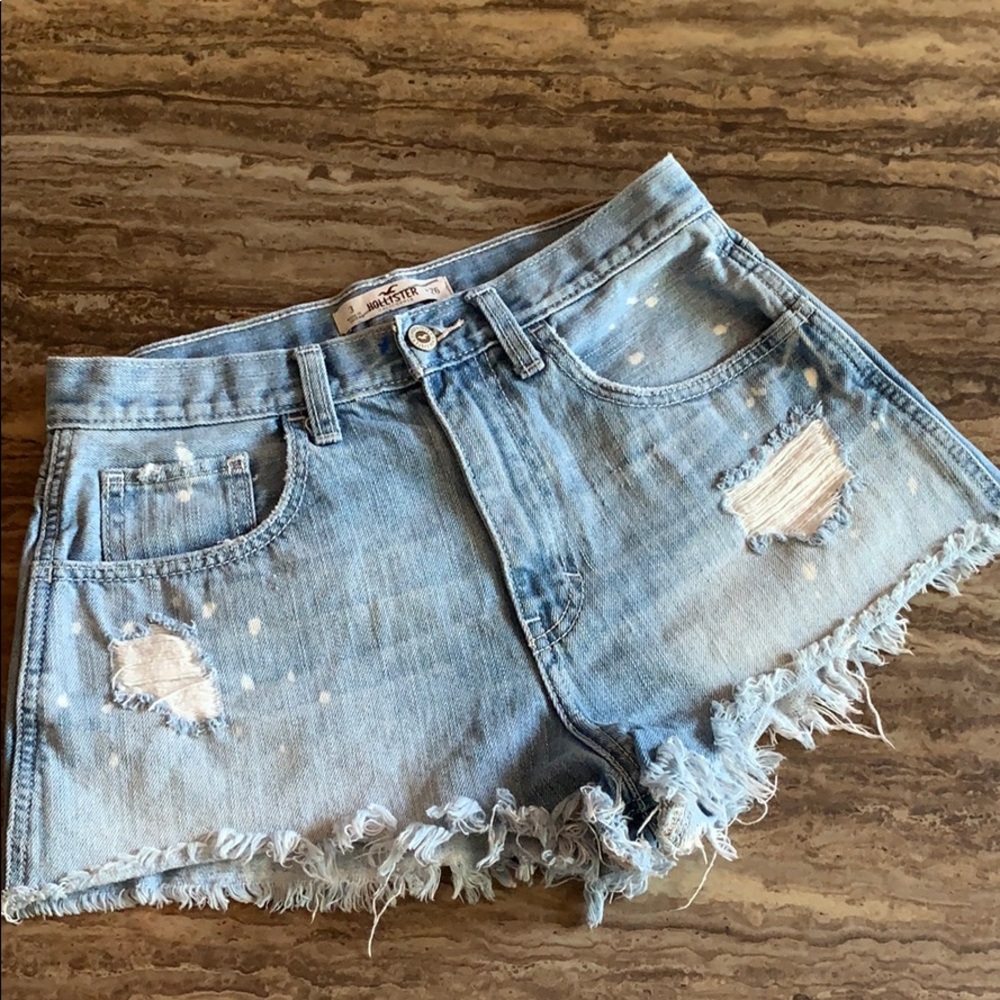 HOLLISTER Jean shorts high rise size 3 26W